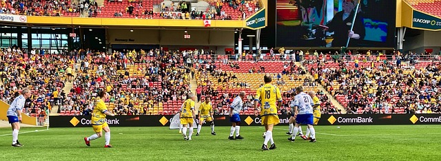 持高昂斗志 持高昂斗志